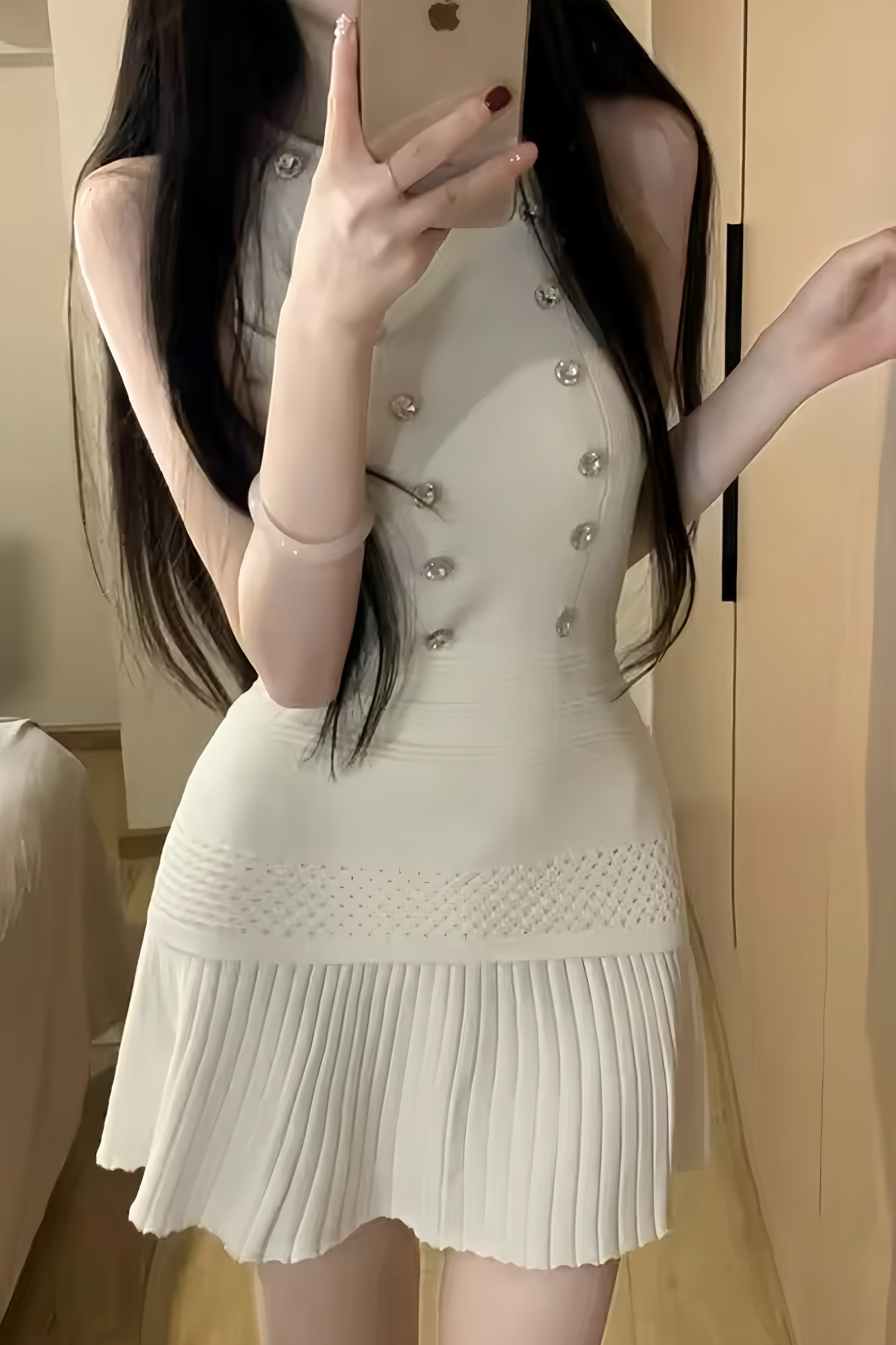 Ivory Sweetheart Pleat Dress XLY00016