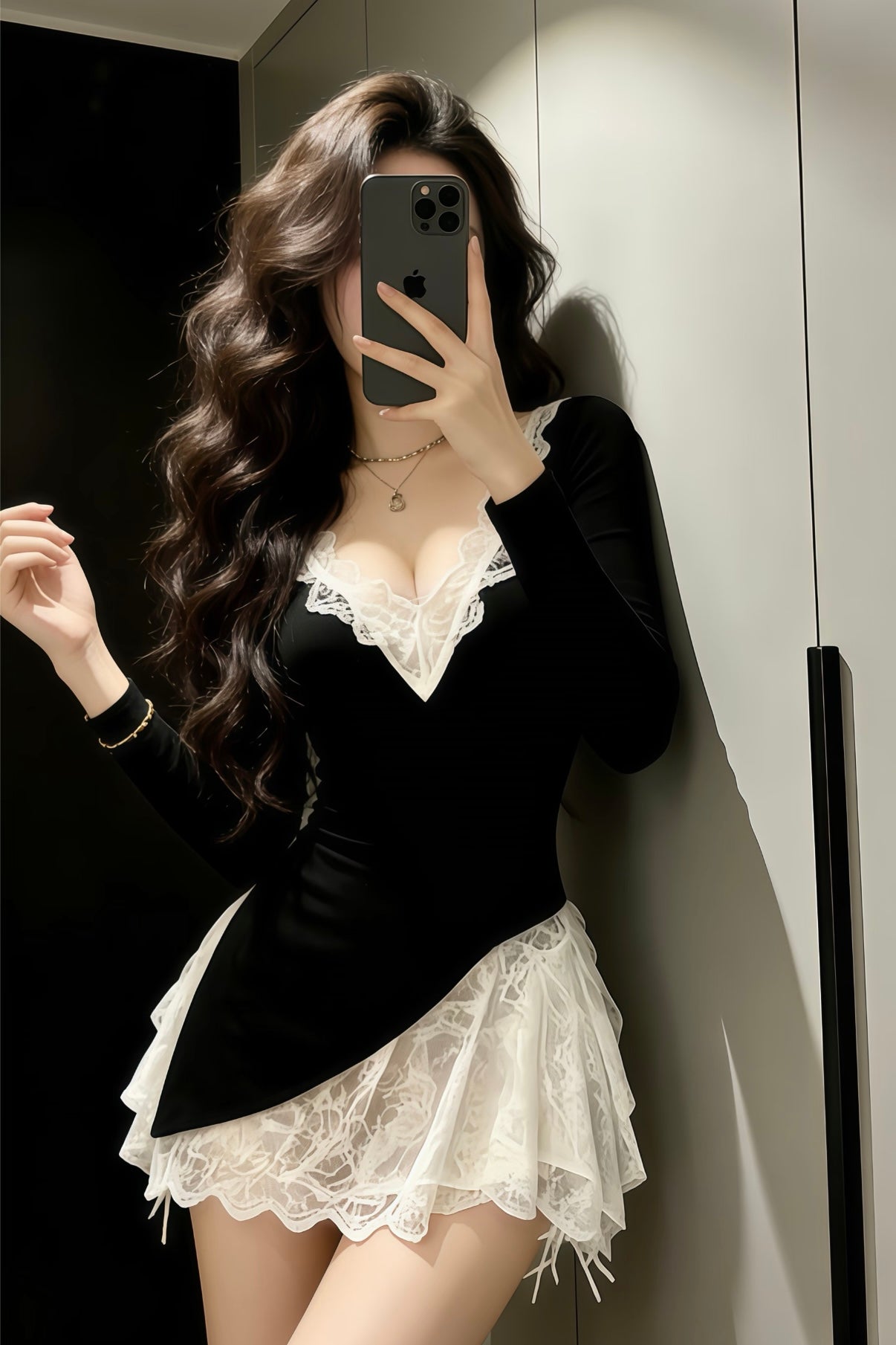 Lace Asymmetry Mini Dress
XLY00132