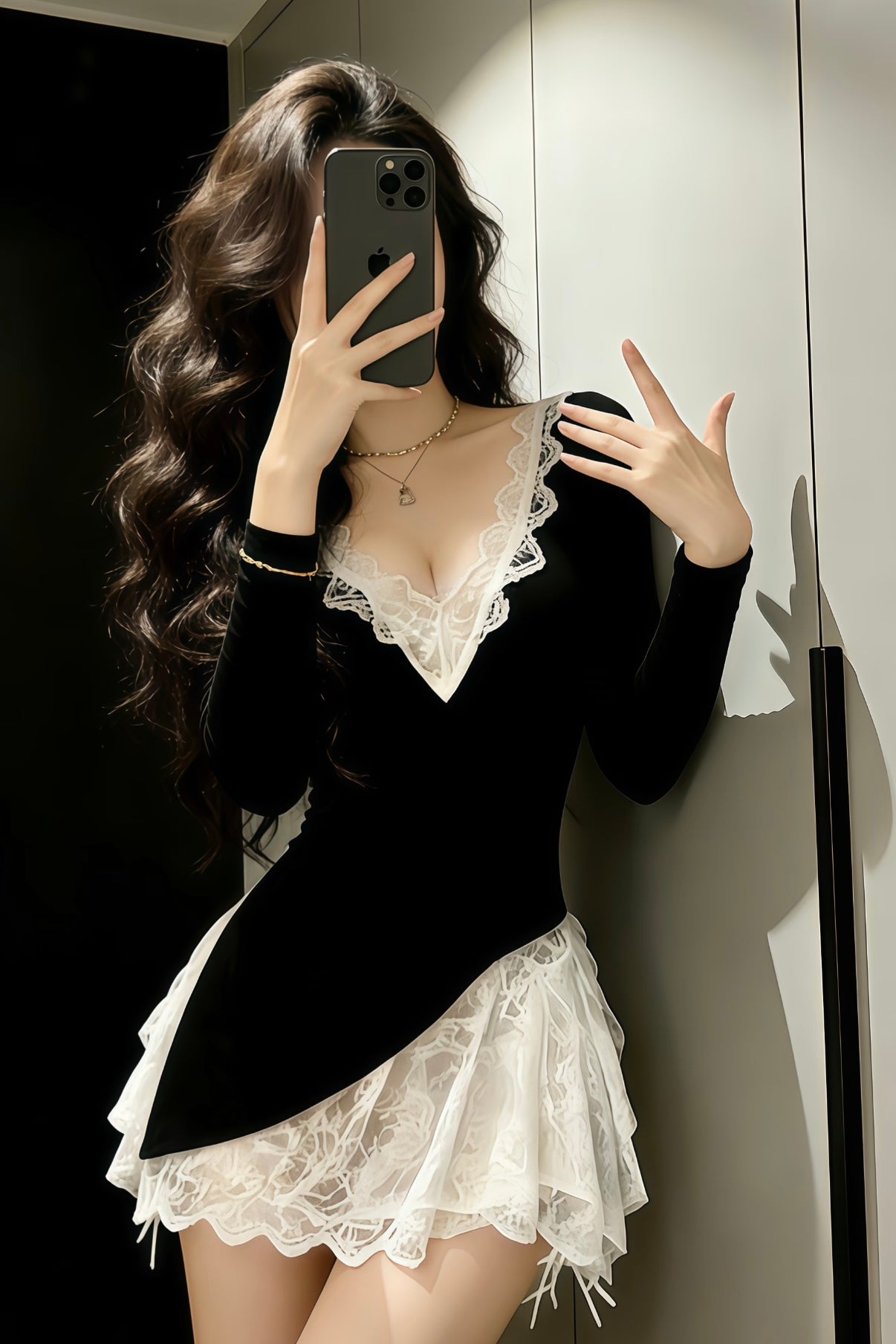 Lace Asymmetry Mini Dress
XLY00132