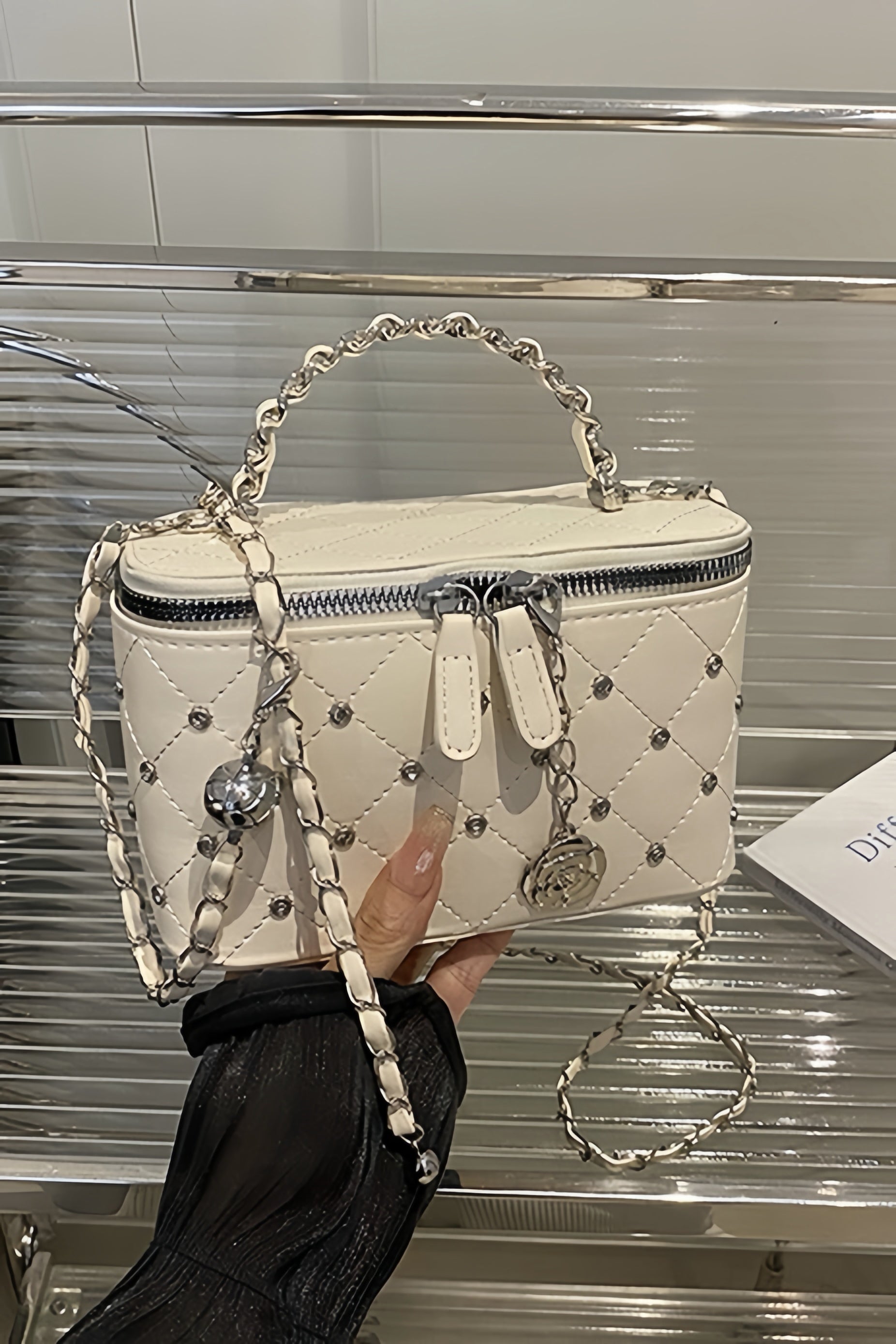 【4colors】ビジューキルティング バニティバッグ XLY00156