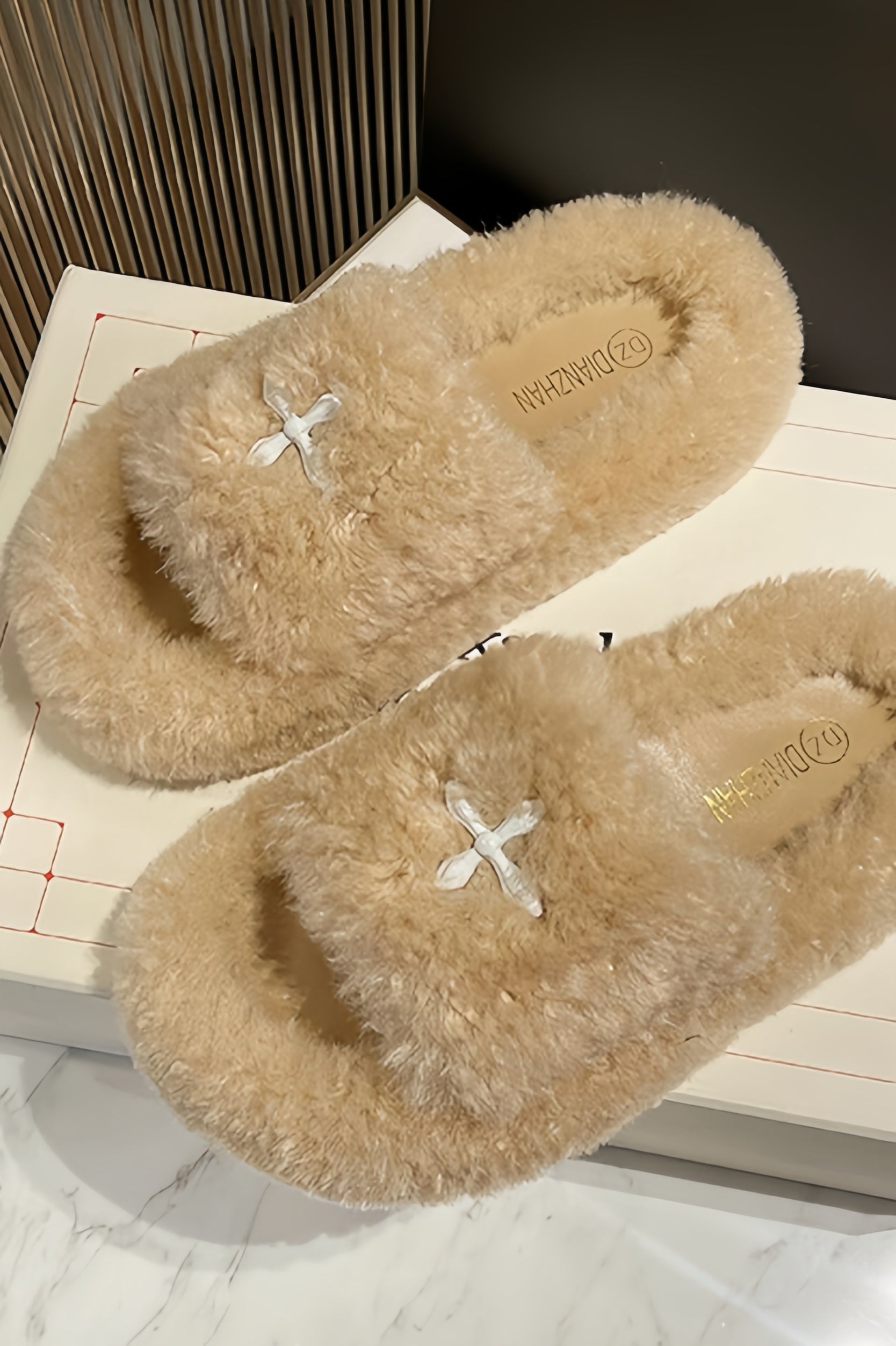 Soft Cross Fur Slippers XLY00055